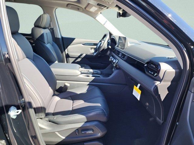 new 2025 Honda Pilot car, priced at $50,882