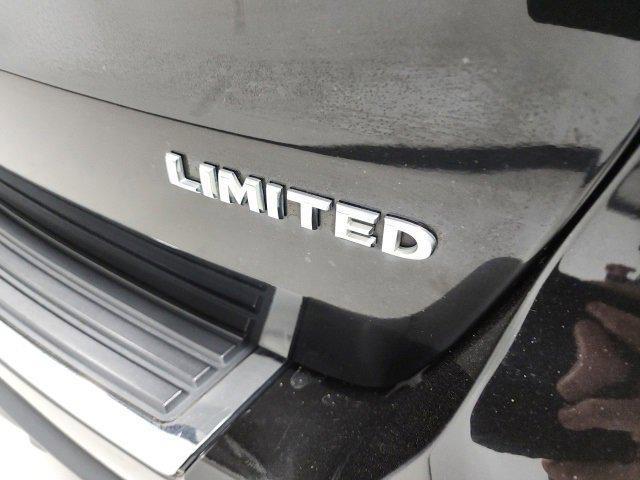 used 2018 Jeep Grand Cherokee car, priced at $18,704
