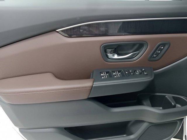 new 2025 Honda Pilot car, priced at $54,029