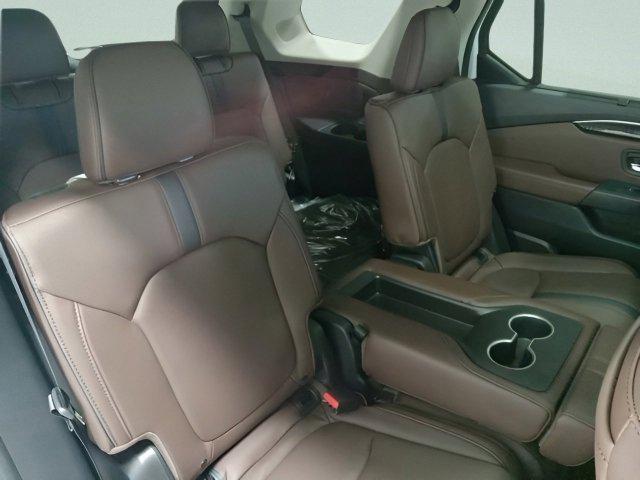 new 2025 Honda Pilot car, priced at $54,029