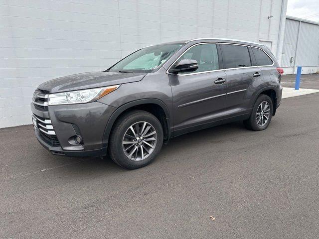 used 2019 Toyota Highlander car, priced at $27,337