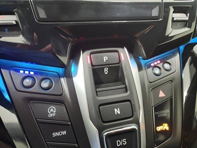 used 2024 Honda Odyssey car, priced at $41,989