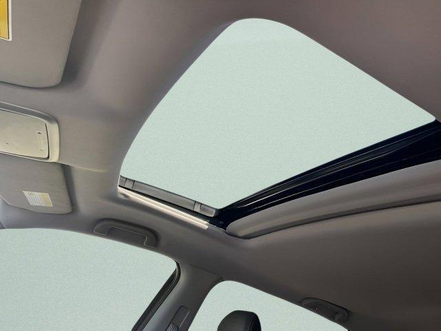 used 2022 Honda Pilot car, priced at $31,828