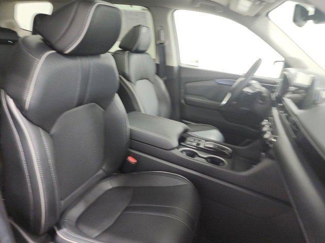 used 2025 Honda Pilot car, priced at $51,947