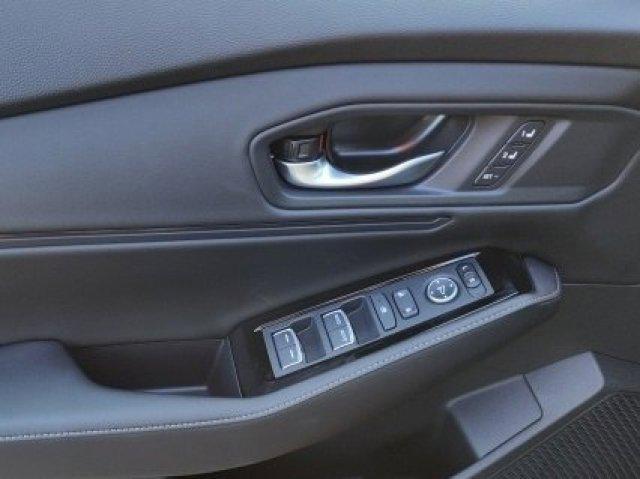 new 2025 Honda Accord Hybrid car, priced at $39,439