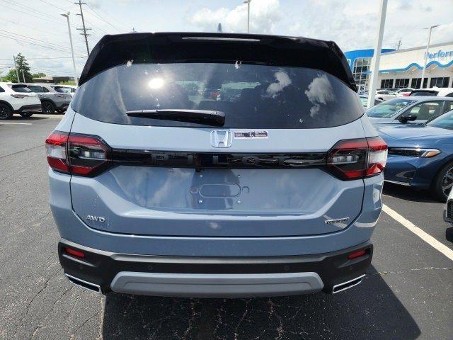 new 2025 Honda Pilot car, priced at $54,135