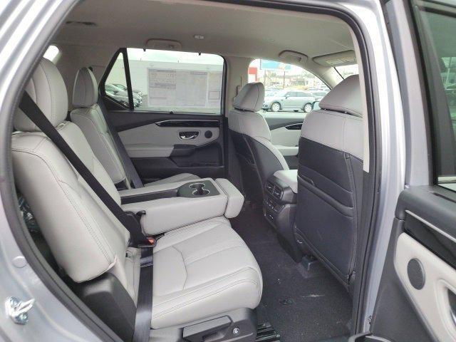 new 2025 Honda Pilot car, priced at $45,686