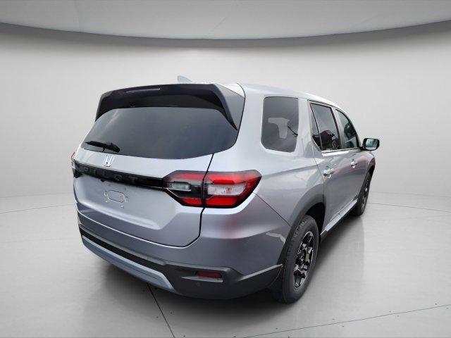 new 2025 Honda Pilot car, priced at $45,686