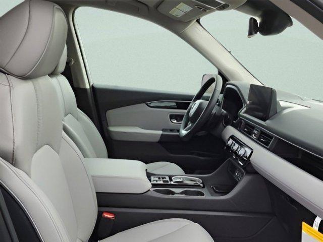 new 2025 Honda Pilot car, priced at $45,686