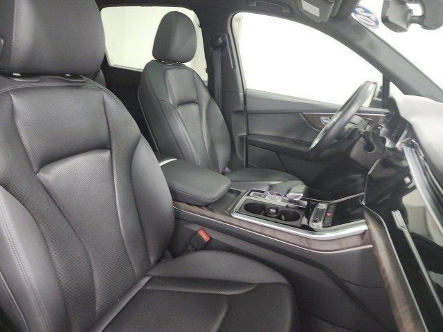 used 2020 Audi Q7 car, priced at $28,414