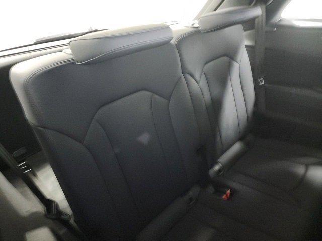 used 2020 Audi Q7 car, priced at $28,414