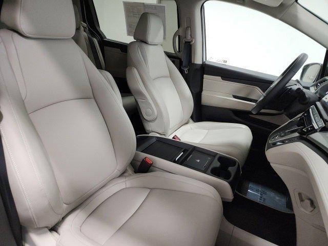 used 2025 Honda Odyssey car, priced at $41,910