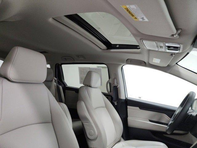 used 2025 Honda Odyssey car, priced at $41,910