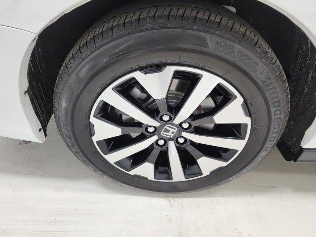 used 2025 Honda Odyssey car, priced at $41,910