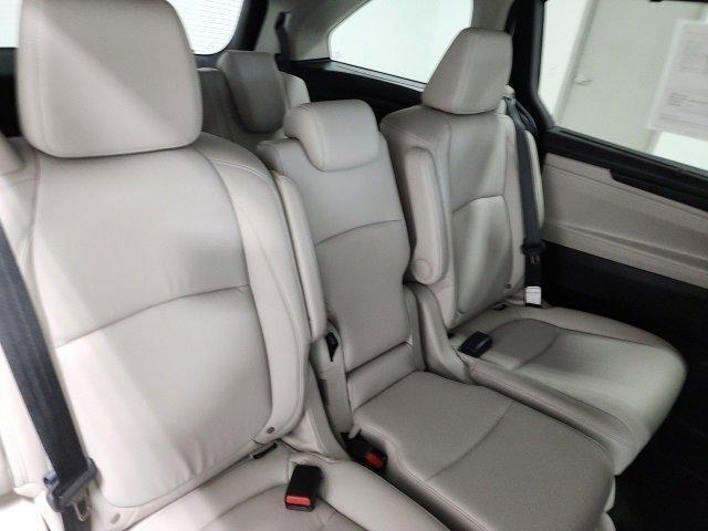 used 2025 Honda Odyssey car, priced at $41,910