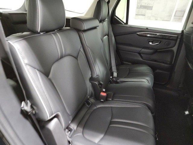 new 2025 Honda Pilot car, priced at $54,436