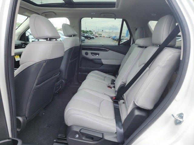 new 2025 Honda Pilot car, priced at $52,782