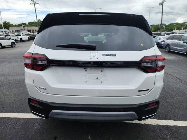 new 2025 Honda Pilot car, priced at $52,782