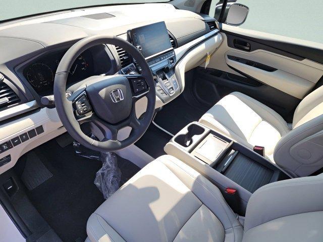 new 2026 Honda Odyssey car, priced at $44,290