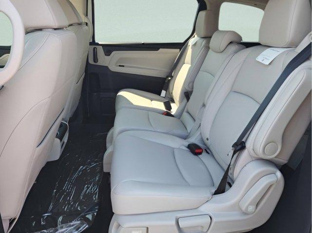 new 2026 Honda Odyssey car, priced at $44,290