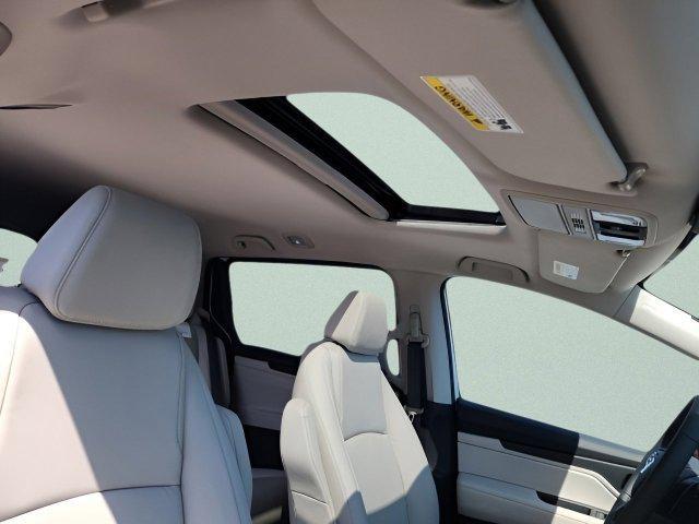 new 2026 Honda Odyssey car, priced at $44,290