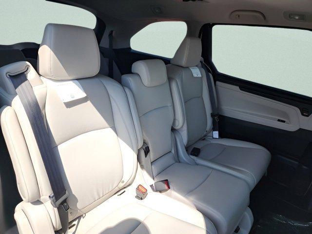 new 2026 Honda Odyssey car, priced at $44,290