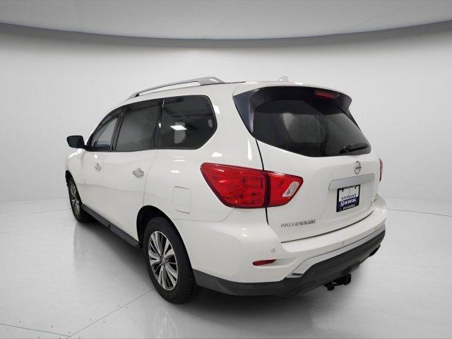 used 2020 Nissan Pathfinder car, priced at $15,898