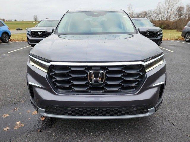 new 2025 Honda Pilot car, priced at $46,526