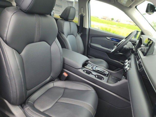 new 2025 Honda Pilot car, priced at $54,135