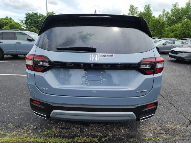 new 2025 Honda Pilot car, priced at $54,135