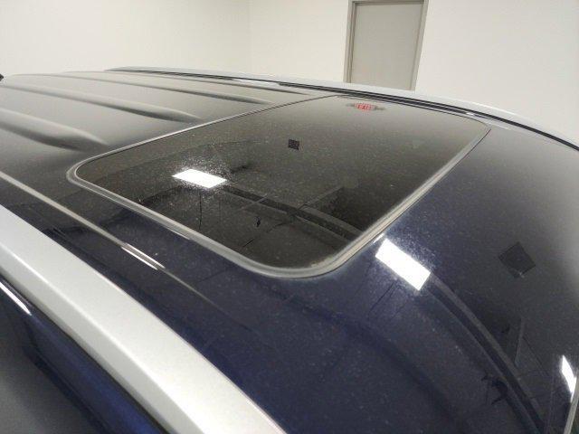 used 2023 Toyota Highlander car, priced at $36,800