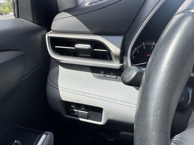 used 2023 Toyota Highlander car, priced at $37,498