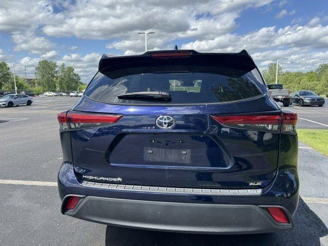 used 2023 Toyota Highlander car, priced at $37,498