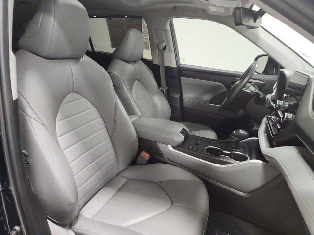 used 2023 Toyota Highlander car, priced at $36,800