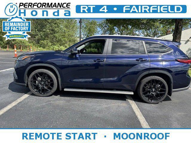 used 2023 Toyota Highlander car, priced at $37,498