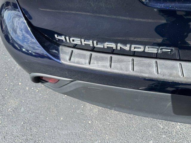 used 2023 Toyota Highlander car, priced at $37,498