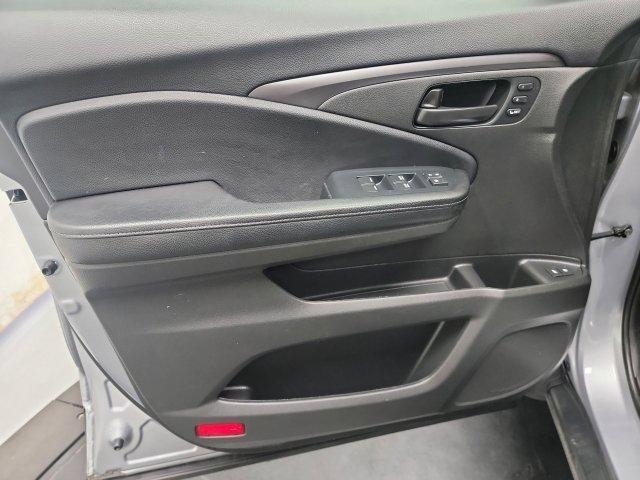 used 2022 Honda Passport car, priced at $30,989