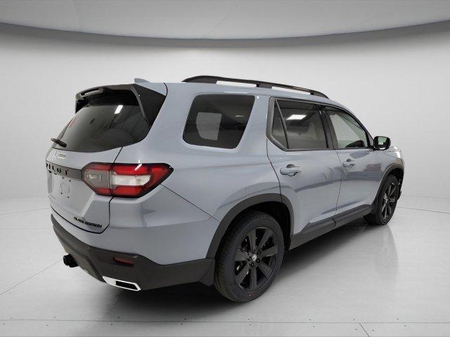 new 2025 Honda Pilot car, priced at $56,485