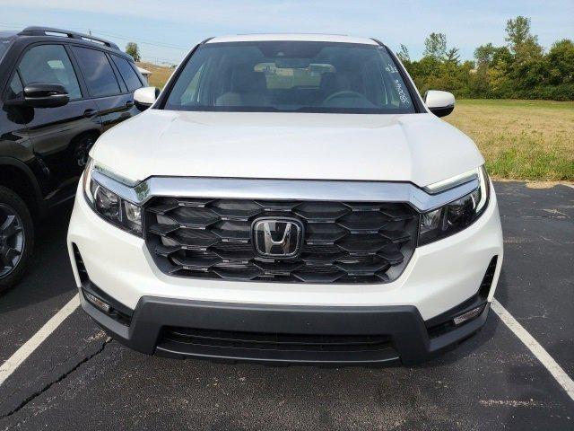 new 2025 Honda Passport car, priced at $41,593