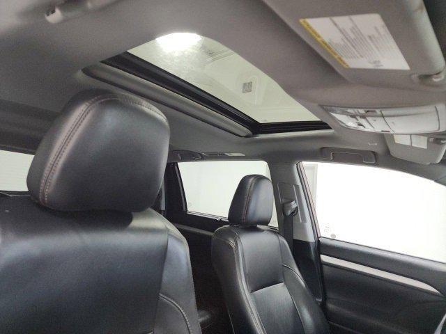 used 2019 Toyota Highlander car, priced at $24,700