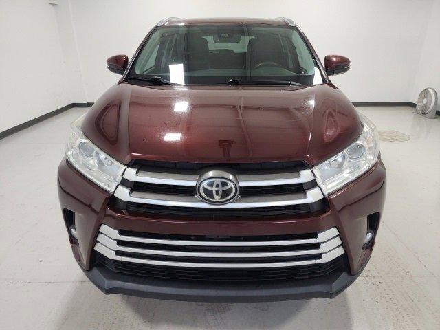 used 2019 Toyota Highlander car, priced at $24,700
