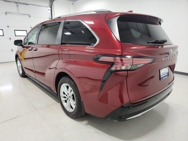 used 2021 Toyota Sienna car, priced at $40,989