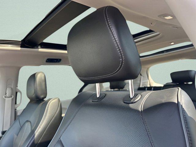 used 2018 Chrysler Pacifica car, priced at $14,989