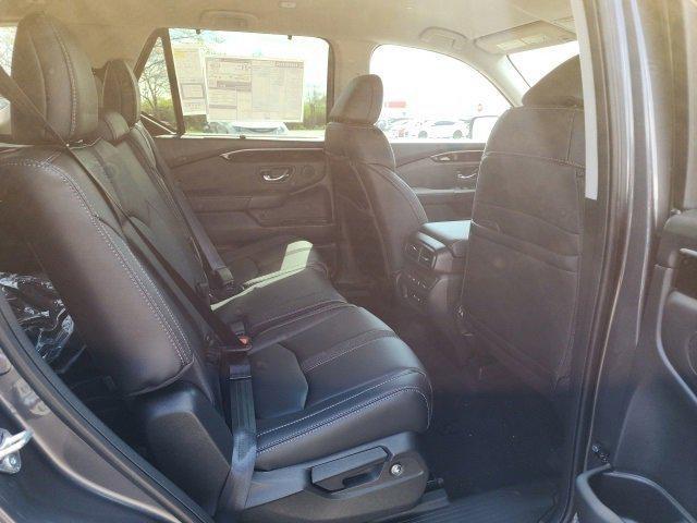 new 2025 Honda Pilot car, priced at $46,580