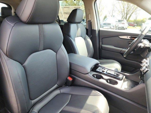 new 2025 Honda Pilot car, priced at $46,580