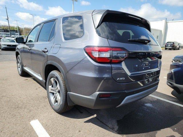 new 2025 Honda Pilot car, priced at $46,580