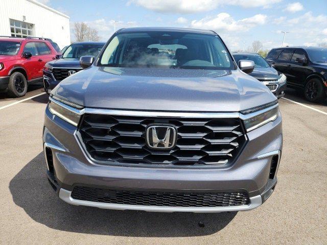new 2025 Honda Pilot car, priced at $46,580