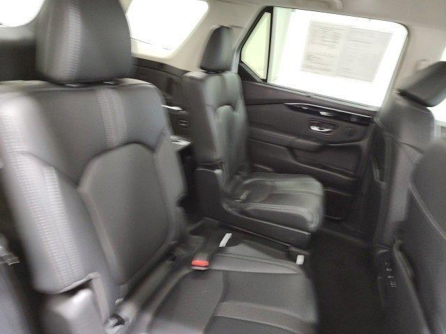 used 2025 Honda Pilot car, priced at $42,989