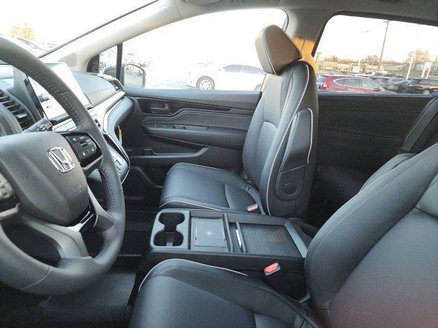 new 2025 Honda Odyssey car, priced at $46,022