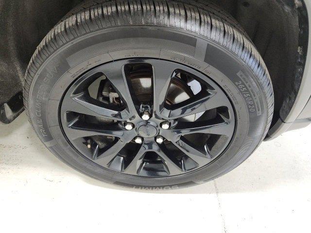 used 2020 Jeep Grand Cherokee car, priced at $23,989
